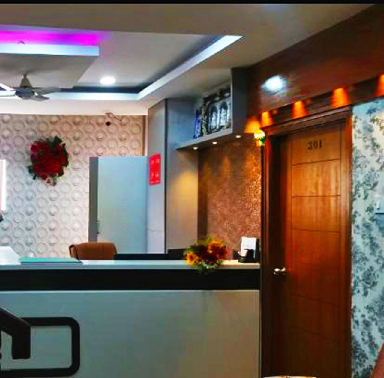Pavithra Paradise Hotel Bangalore Buitenkant foto